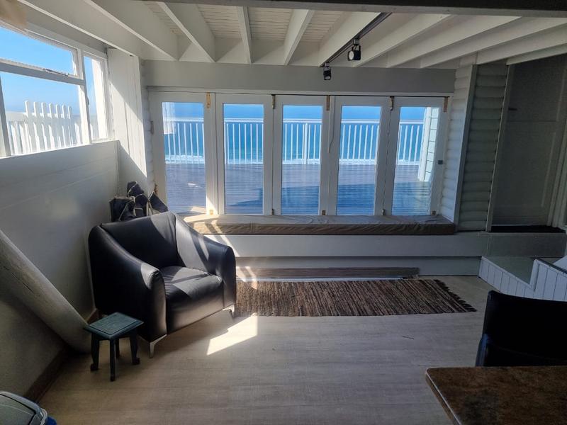 To Let 6 Bedroom Property for Rent in Outeniqua Strand Western Cape